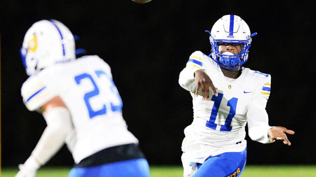 Error leaves 2 Wisconsin high school football teams out of the playoffs